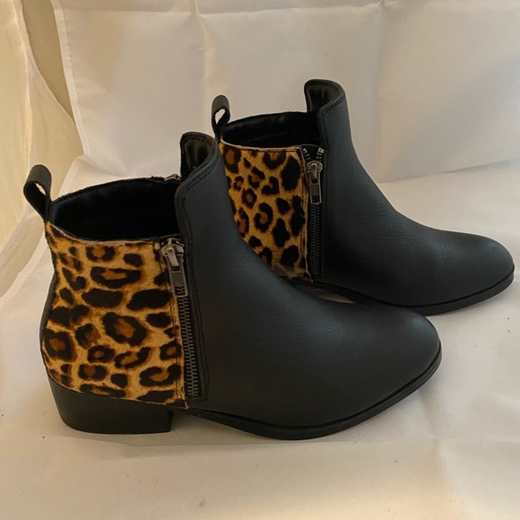 Cougar Waterproof Booties Colleen Black/Leopard - Picture 6 of 11